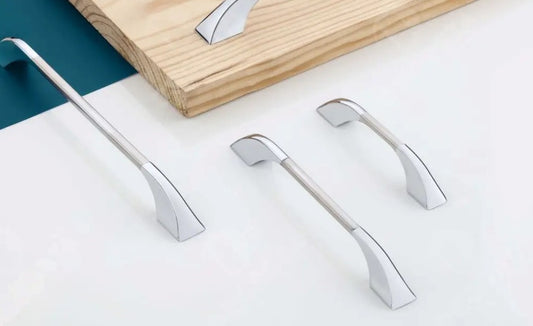 DC2315 Cabinet Handle | Zinc | Combi Finish