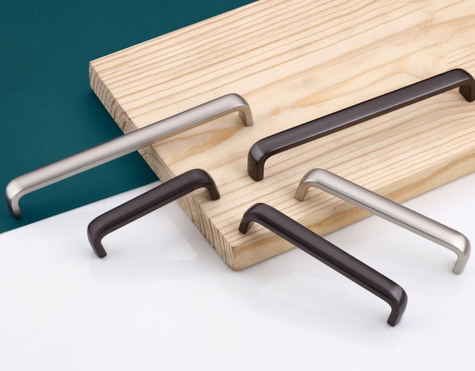 DCS1011 Cabinet Handle | Stainless Steel | Black Glossy | Satin Glossy